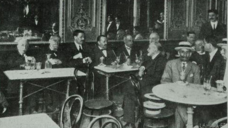 Tertulia en el Café Suizo (Madrid, 1919).