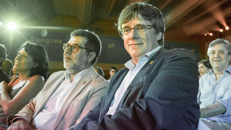 El secretario general de Junts, Jordi Sànchez, y el expresidente de la Generalitat, Carles Puigdemont, juntos en Argelès-sur-Mer, a 4 de junio de 2022.