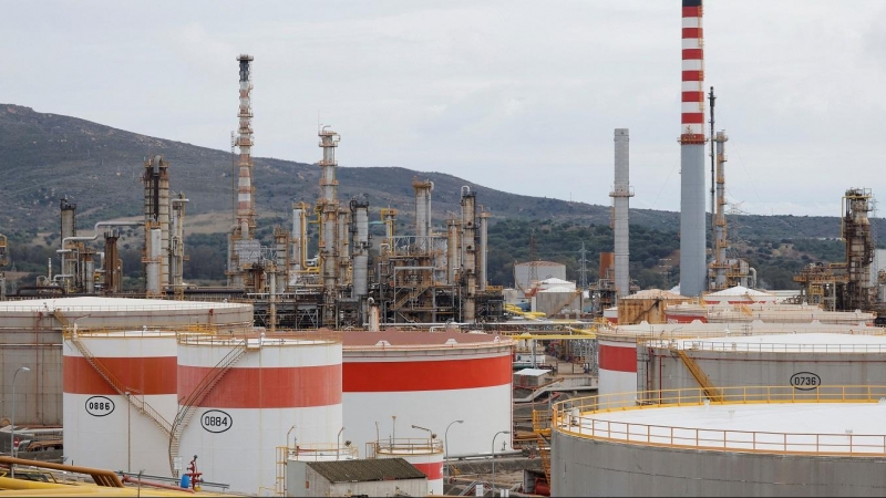 Vista de la Refinería Cepsa de San Roque, cerca de Algeciras (Cádiz). Jon Nazca / REUTERS