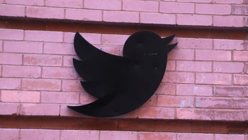 Fotografía del logo de Twitter en su oficina en Nueva York- 04/11/2022