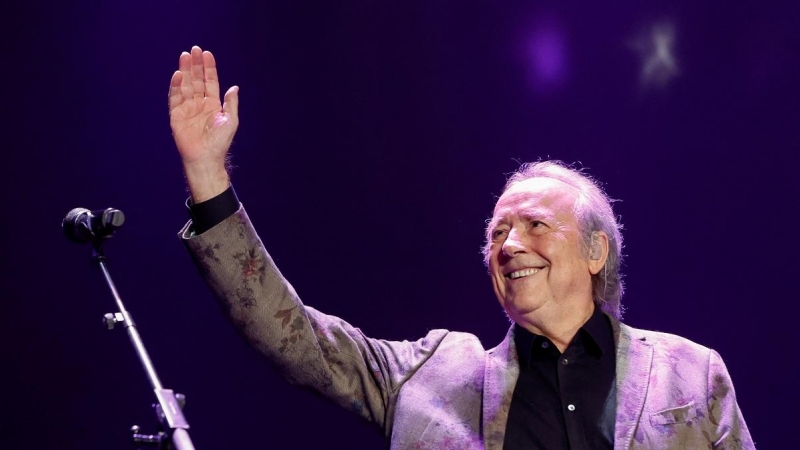 23/12/2022 El cantautor Joan Manuel Serrat, durante su último concierto antes de su retirada de la música, en el Palau de Sant Jordi, en Barcelona