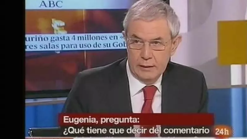 9/1/23 Arriba y abajo, fotogramas de la entrevista a Emilio Pérez Touriño en 'Los desayunos de TVE' en 2009.