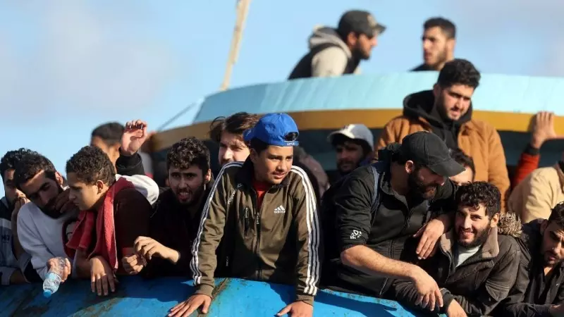 Refugiados llegando a la isla griega de Paleochora, en noviembre de 2022.