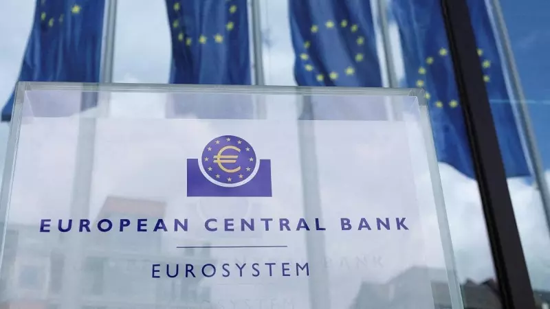 La señalización se ve fuera del edificio del Banco Central Europeo (BCE) , en Frankfurt, Alemania, el 21 de julio de 2022.