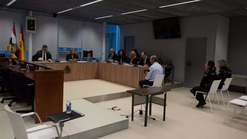 El condenado por el asesinato del niño Álex durante el juicio en la Audiencia Provincial de La Rioja, a 28 de marzo en Logroño.