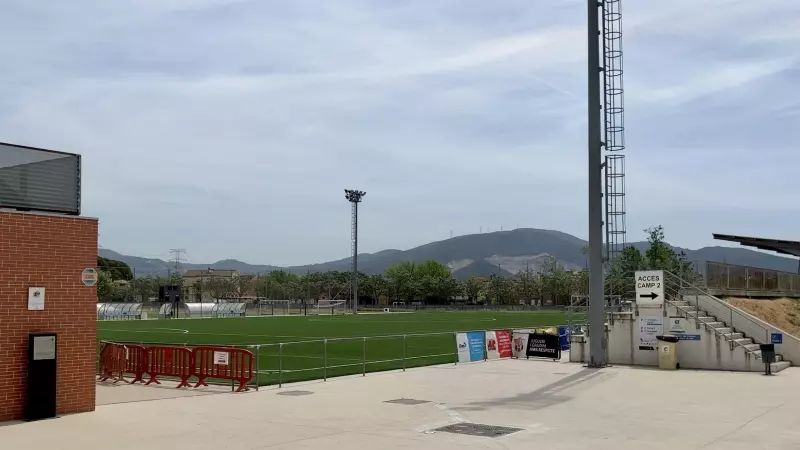 Vista parcial del camp de futbol municipal on juga la Unificació Club de Futbol Santa Perpètua