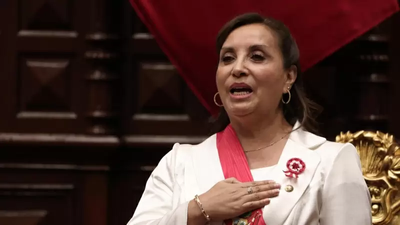 La presidenta del Perú, Dina Boluarte, presenta su primer discurso en el Congreso con motivo del día de la independencia