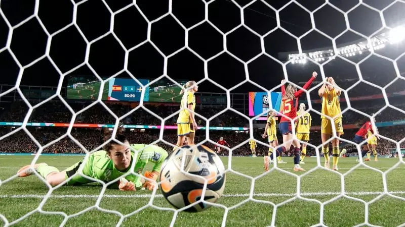 La española Salma Paralluelo marca su primer gol
