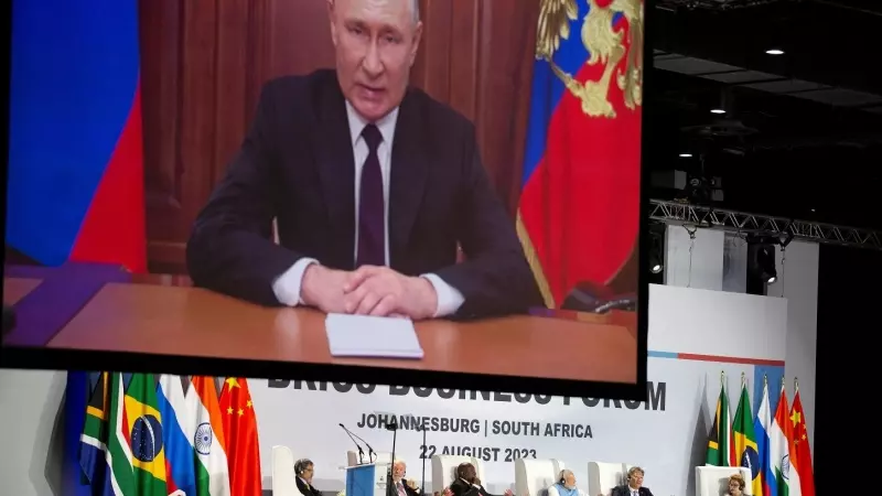 El presidente de Rusia, Vladimir Putin, durante su intervención por videoconferencia en la cumbre de los BRICS en Johannesburgo (Sudáfrica), REUTERS/James Oatway
