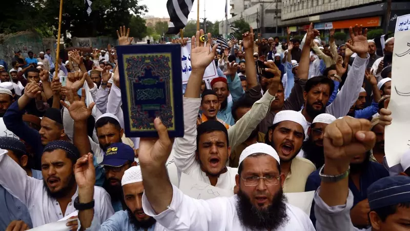 Protesta en Pakistán contra la quema de una copia del Corán en Suecia, a 7 de julio de 2023.