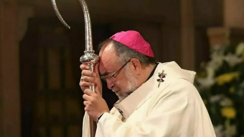 El arzobispo de Oviedo quita hierro 'Caso Rubiales' y lo califica de 'frivolidad teledirigida'