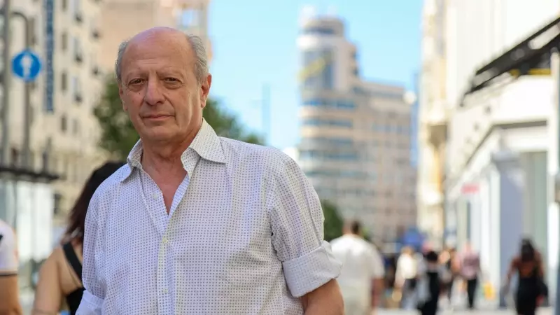 Hugo Soriani, director de Página12, en Madrid durante su visita a España con motivo de la exposición de 40 años de democracia en Argentina a través de las portadas del diario