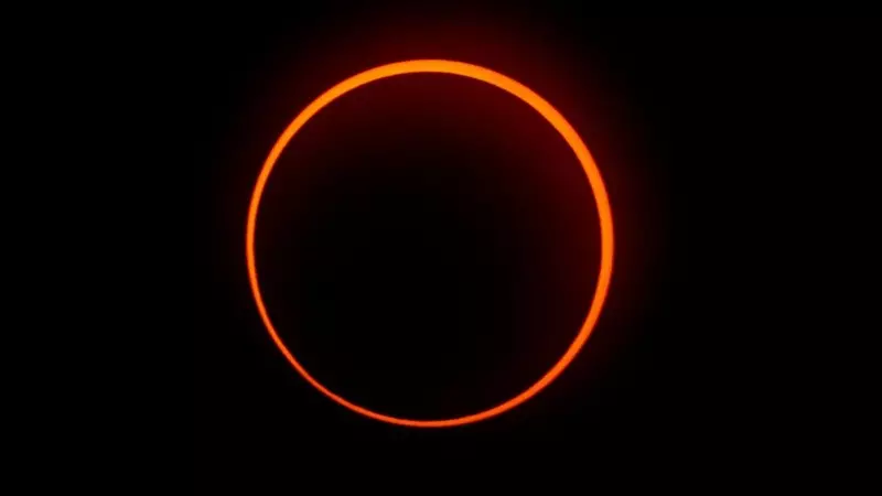 El efecto 'Anillo de Fuego' causado durante el eclipse solar anular se ve desde Penonomé.