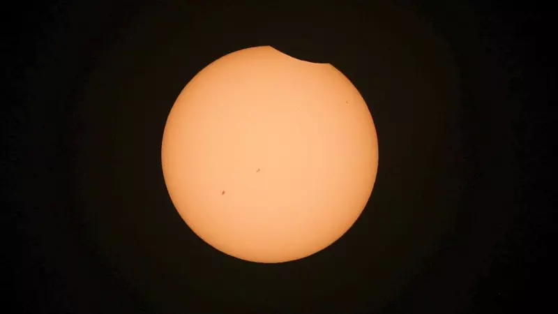 Fotografía del eclipse solar anular hoy, desde la provincia de Cocle (Panamá)