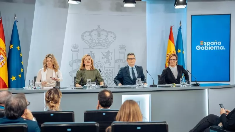 19/12/23 - La vicepresidenta Yolanda Díaz; la portavoz, Pilar Alegría; el ministro de la Presidencia, Félix Bolaños y la ministra Mónica García, durante la rueda de prensa posterior a la reunión del Consejo de Ministros, este martes.