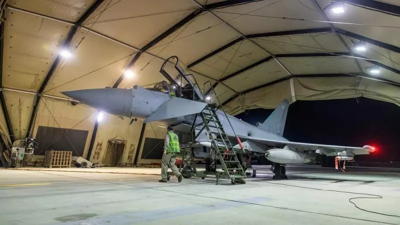 Un avión estadounidense en un hangar tras atacar objetivos militares en Yemen, a 12 de enero de 2024.