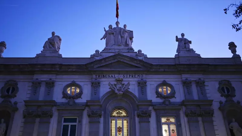 Vistas de la fachada de la sede del Supremo, a 21 de diciembre de 2023, en Madrid (España).