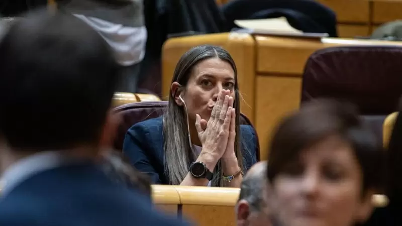 La portavoz de Junts en el Congreso, Miriam Nogueras, durante el pleno del Congreso de los Diputados, en el Palacio del Senado, a 10 de enero de 2024.
