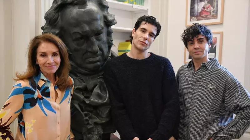 Ana Belén, Javier Calvo y Javier Ambrossi, los presentadores de los Goya de este año.