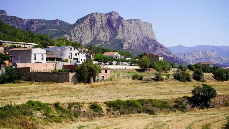 Peramola és un petit municipi de l'Alt Urgell que ha estrenat escola bressol rural gràcies al pla del Govern