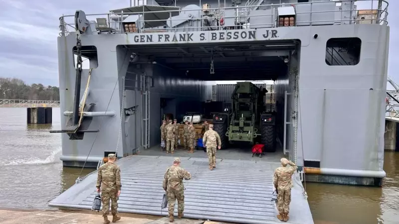 El buque de apoyo logístico General Frank S. Besson antes de zarpar desde Virginia para establecer un muelle temporal para entregar suministros humanitarios hasta la Franja de Gaza.