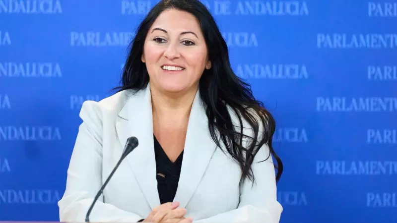La portavoz adjunta del Grupo Por Andalucía, Alejandra Duran, que defendió la retirada de los nombres franquistas de los colegios públicos.