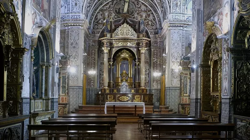 Interior de la iglesia San Pedro de Alcántara