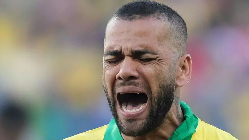 El exfutbolista Dani Alves reacciona durante la final de la Copa América 2019, a 7 de julio de 2019.