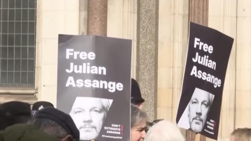 Los jueces prolongan el calvario de Assange