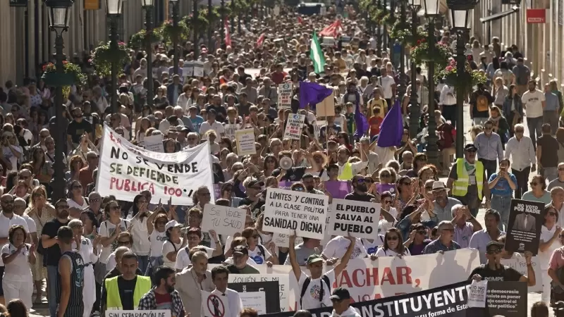 Imagen de archivo de la manifestación de otoño pasado en Málaga a favor de la sanidad pública.