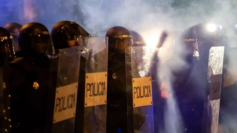 Imagen de archivo de un grupo de antidisturbios durante una manifestación.