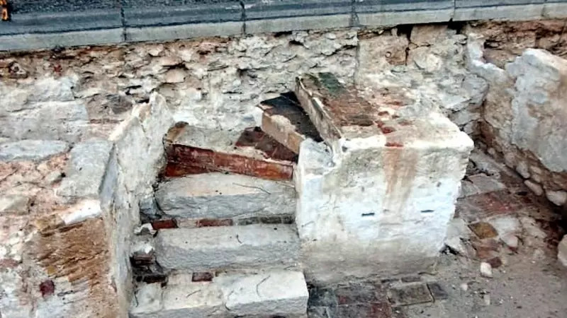 Restes de les antigues estructures del monestir de Sant Daniel de Girona que s'han localitzat durant les obres que porta a terme Endesa