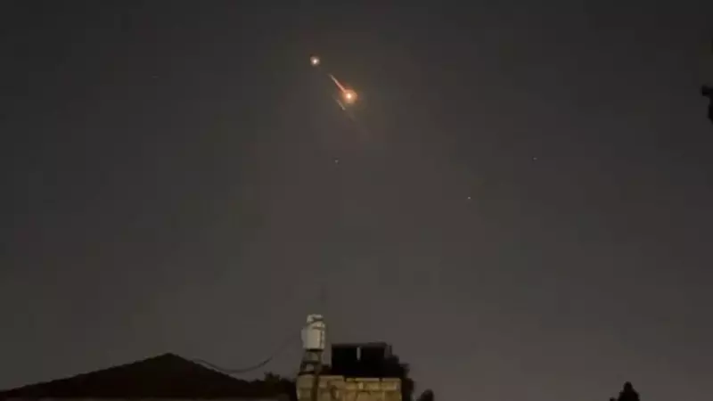 Drones y misiles en el cielo de Jerusalén durante el ataque iraní a Israel, a 14 de abril de 2024