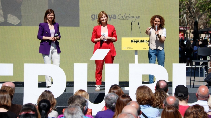 La candidata d'ERC per Lleida, Marta Vilalta, la de Tarragona, Raquel Sans i la de Girona, Laia Cañigueral