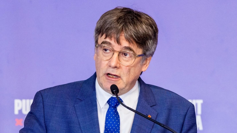 El candidat de Junts, Carles Puigdemont, en un acte de precampanya.