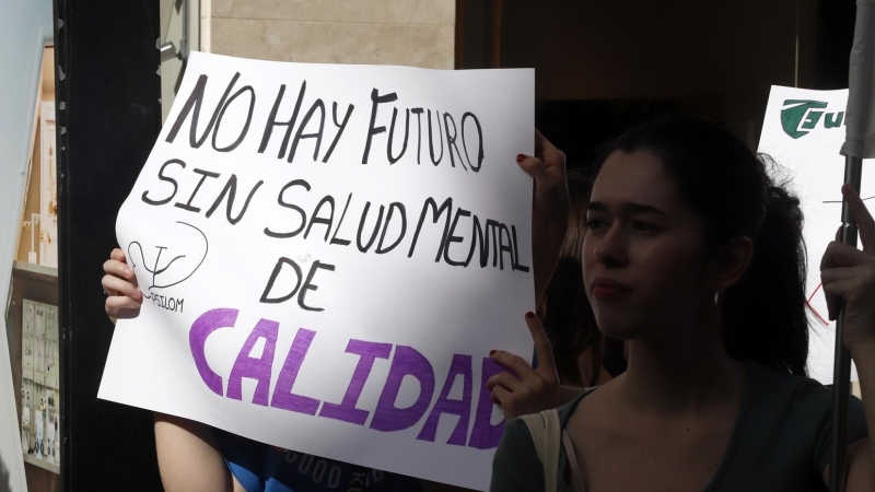 Cientos de estudiantes hacen huelga general y se manifiestan por la salud mental y en contra de la destrucción de la educación pública por la capital, a 27 de octubre de 2022 en Málaga (Andalucía, España).