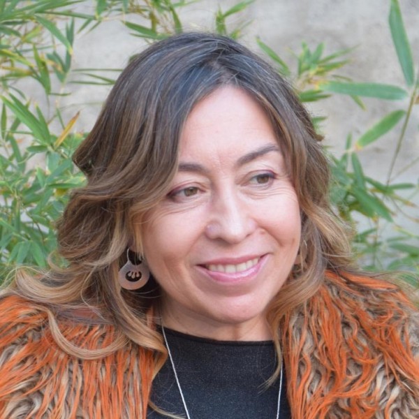 L'autora del llibre 'Chile, 50 años después', Beatriz Silva, durant l'entrevista.