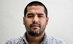 El reportero salvadoreño Óscar Martínez, autor del libro 'Los muertos y el periodista' (Anagrama).
