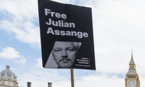 Una protesta en Londres en apoyo al periodista y activista encarcelado Julian Assange, a 24 de junio de 2023.