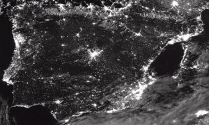 Imagen muy reciente de la contaminación lumínica en la península Ibérica, en una noche despejada./AEMET