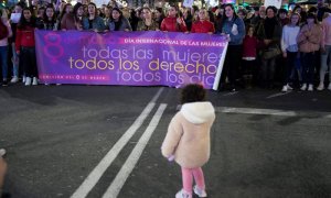 Manifestación feminista en Santander. / PEDRO PUENTE (EFE)