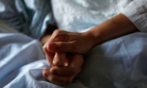 El Barómetro Neurociencia y Sociedad de IPSOS ha realizado una encuesta sobre la regulación de la eutanasia - EFE