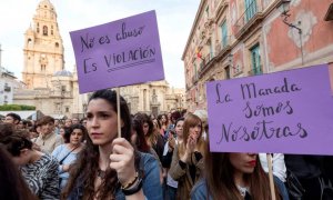 Manifestantes reclaman que la condena a La Manada se base en violación sexual y no en abuso. | EFE