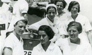 Golda Luftig (izquierda) y otras enfermeras belgas, en Hospital Militar Republicando de Ontinyent. / AMSAB-ISG