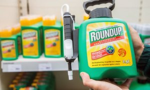 El herbicida "Roundup" de Monsanto, comercializado para la jardinería doméstica, fue un "factor sustancial" en los linfomas no hodgkinianos./ EFE