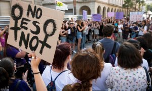 Manifestación en protesta por la puesta en libertad bajo fianza de los cinco miembros de la Manada, condenados a nueve años de prisión por un delito de abuso sexual de una joven madrileña. EFE/Archivo