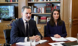 08/05/2020.- Los reyes Felipe VI y Letizia, en una reunión mantenida por videoconferencia. FOTO: Casa del Rey