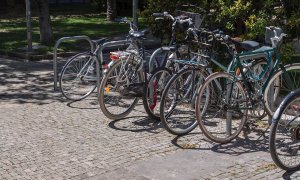 Parking de Bicicletas en la Universitat de València. Europa Press / Archivo