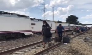 Abiertas dos investigaciones tras el descarrilamiento de un tren Alvia