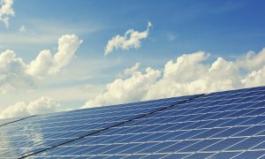 ¿Qué ventajas te ofrece la energía solar?